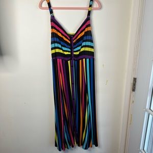 Colorful size 1 Torrid Dress with pockets.